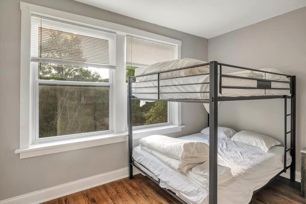 Beautiful Tower Grove Unit Recently Renovated 2S Villa Richmond Heights Kültér fotó