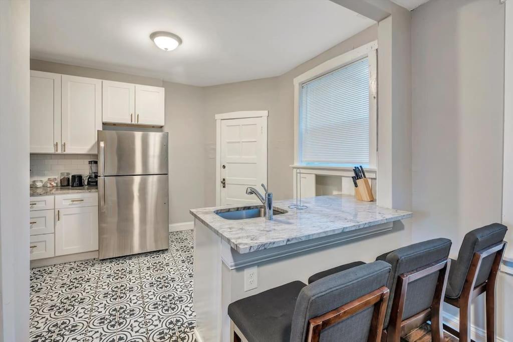 Beautiful Tower Grove Unit Recently Renovated 2S Villa Richmond Heights Kültér fotó